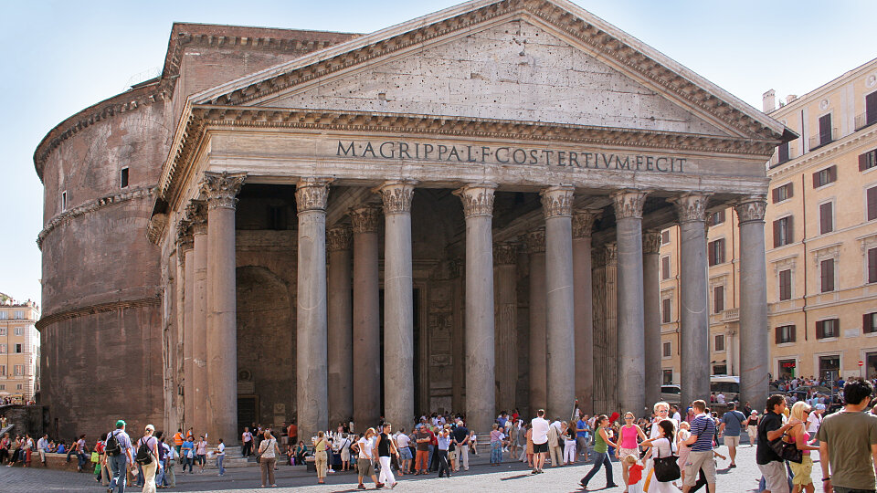 rome pantheon front